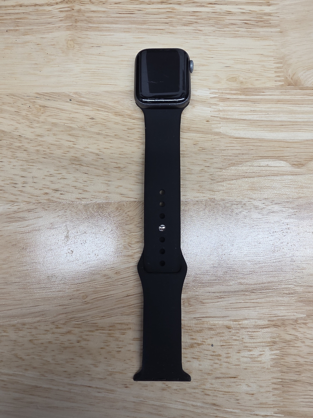 Apple watch series 4 40mm GPS Wifi (Used)